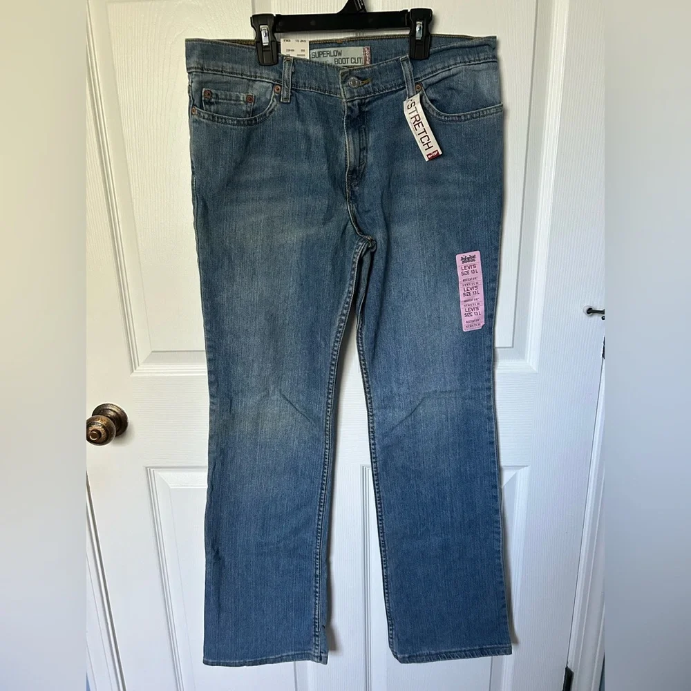Levi’s 518 Super Low Bootcut Slim Fit Blue Distressed Denim Size Juniors 13 NWT - Picture 1 of 8